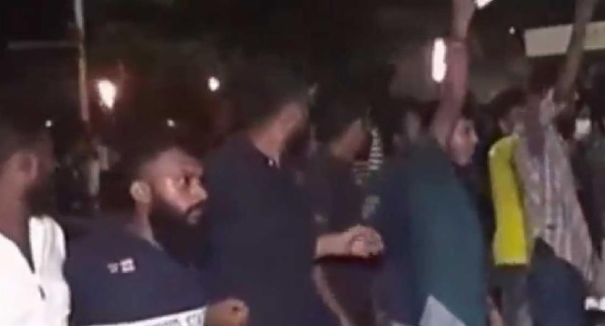 අන්තරේ විරෝධයට කැලණියේදී ජල හා කදුළු ගෑස් ප්‍රහාර.